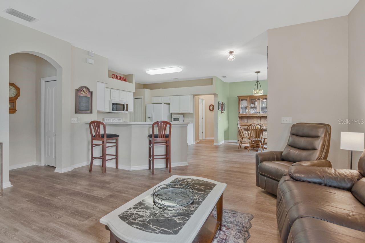 2635 EAGLE GREENS DR — photo 17