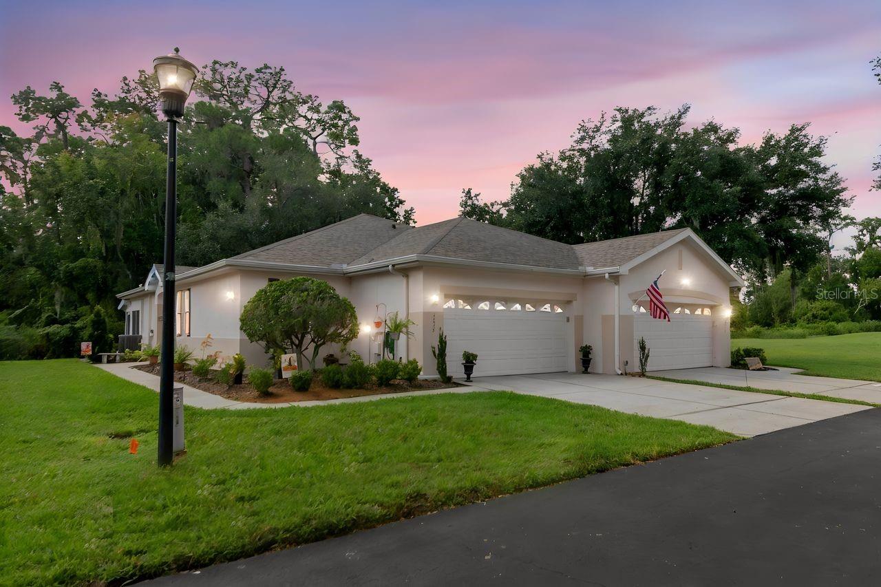 2635 EAGLE GREENS DR — photo 2