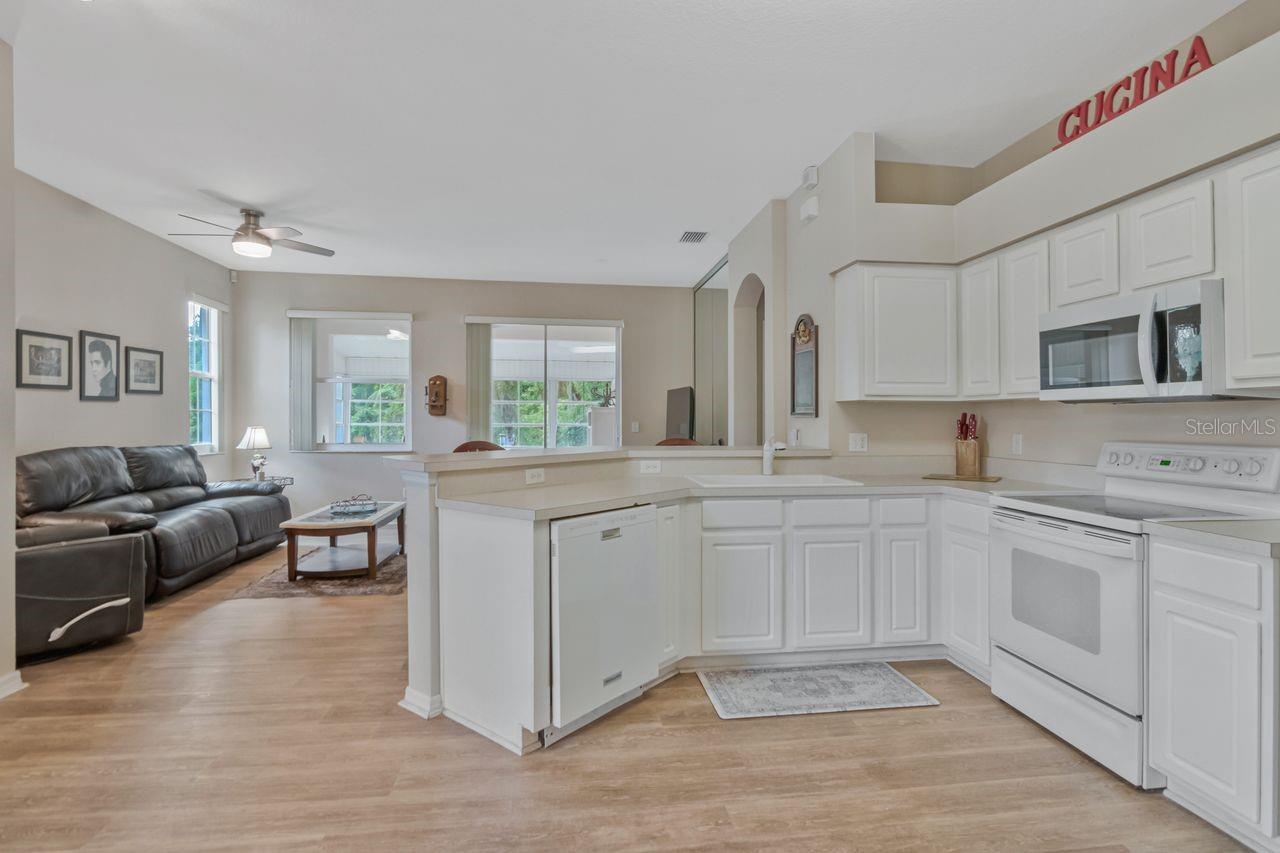 2635 EAGLE GREENS DR — photo 12