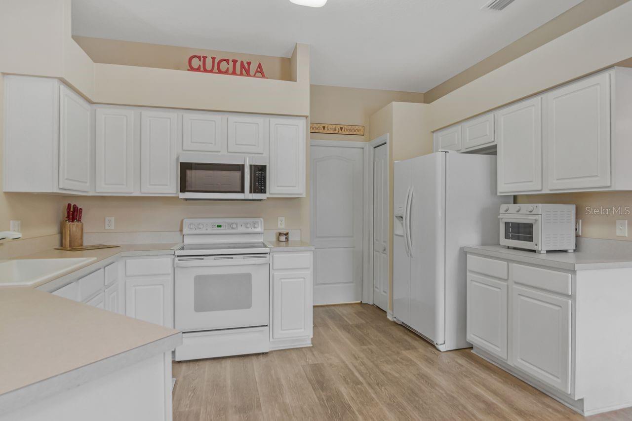 2635 EAGLE GREENS DR — photo 10