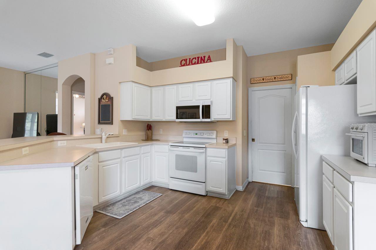 2635 EAGLE GREENS DR — photo 11
