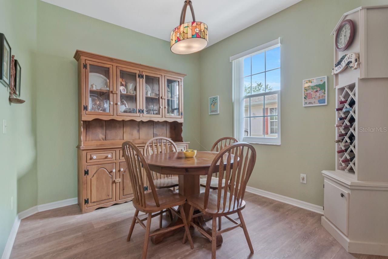 2635 EAGLE GREENS DR — photo 6