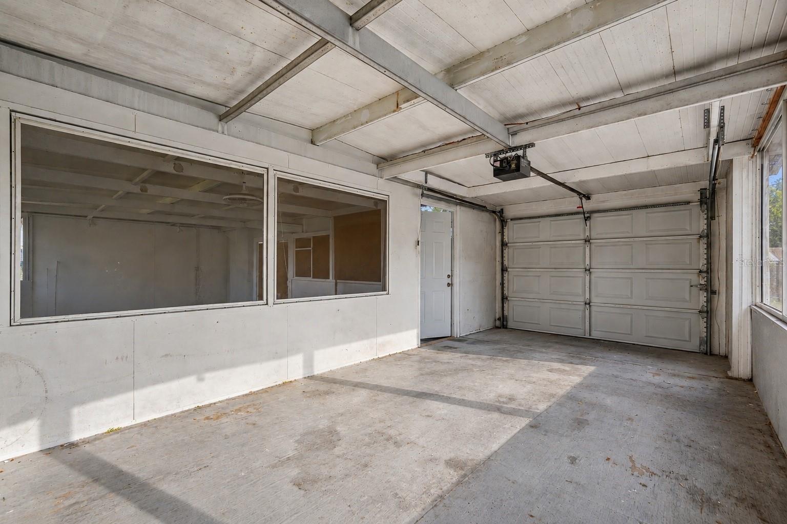 218 PARK RIDGE AVE — photo 16