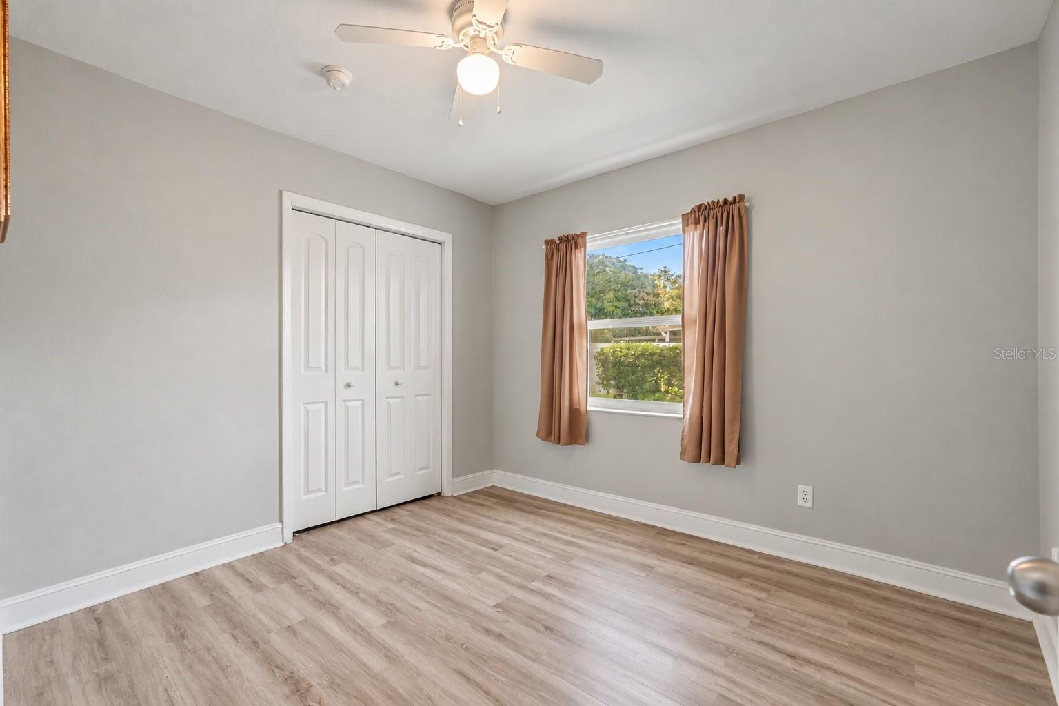 218 PARK RIDGE AVE — photo 11