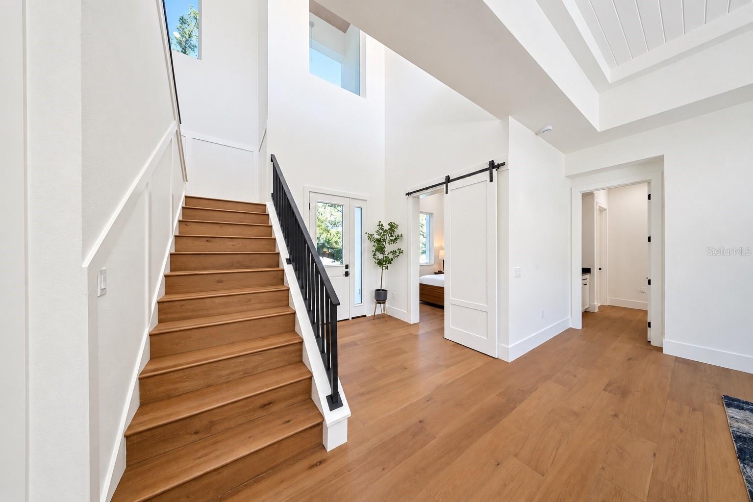 2420 FLOYD ST — photo 39