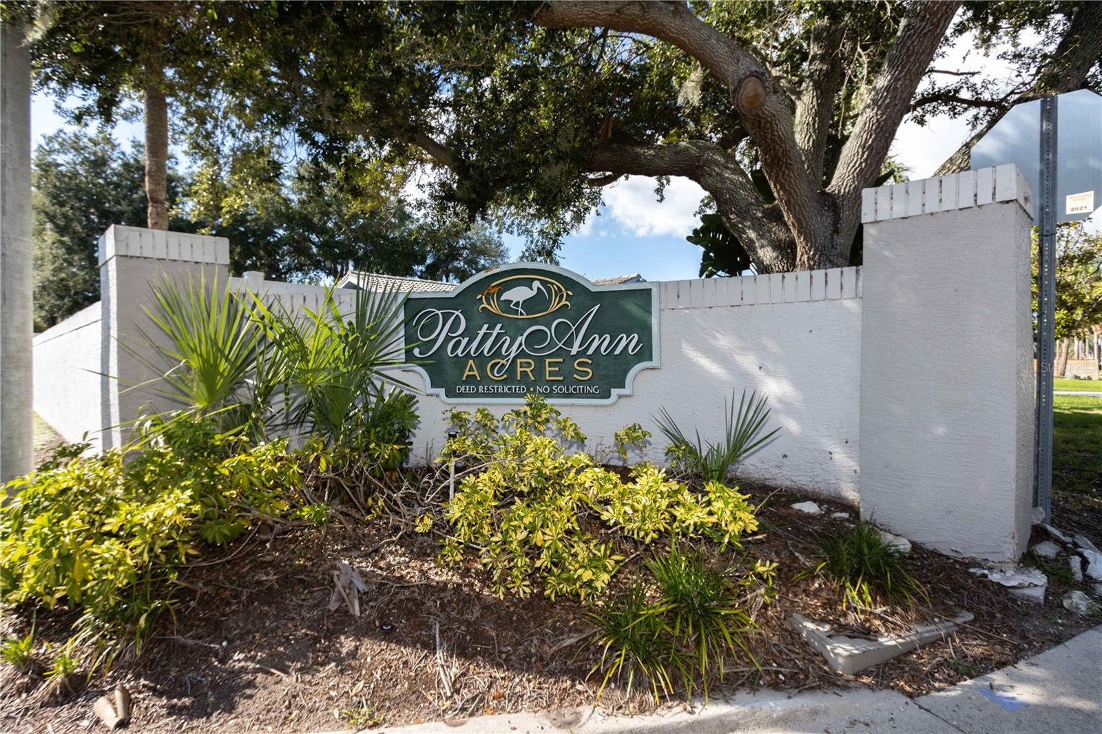 1950 SANDPIPER DR — photo 35