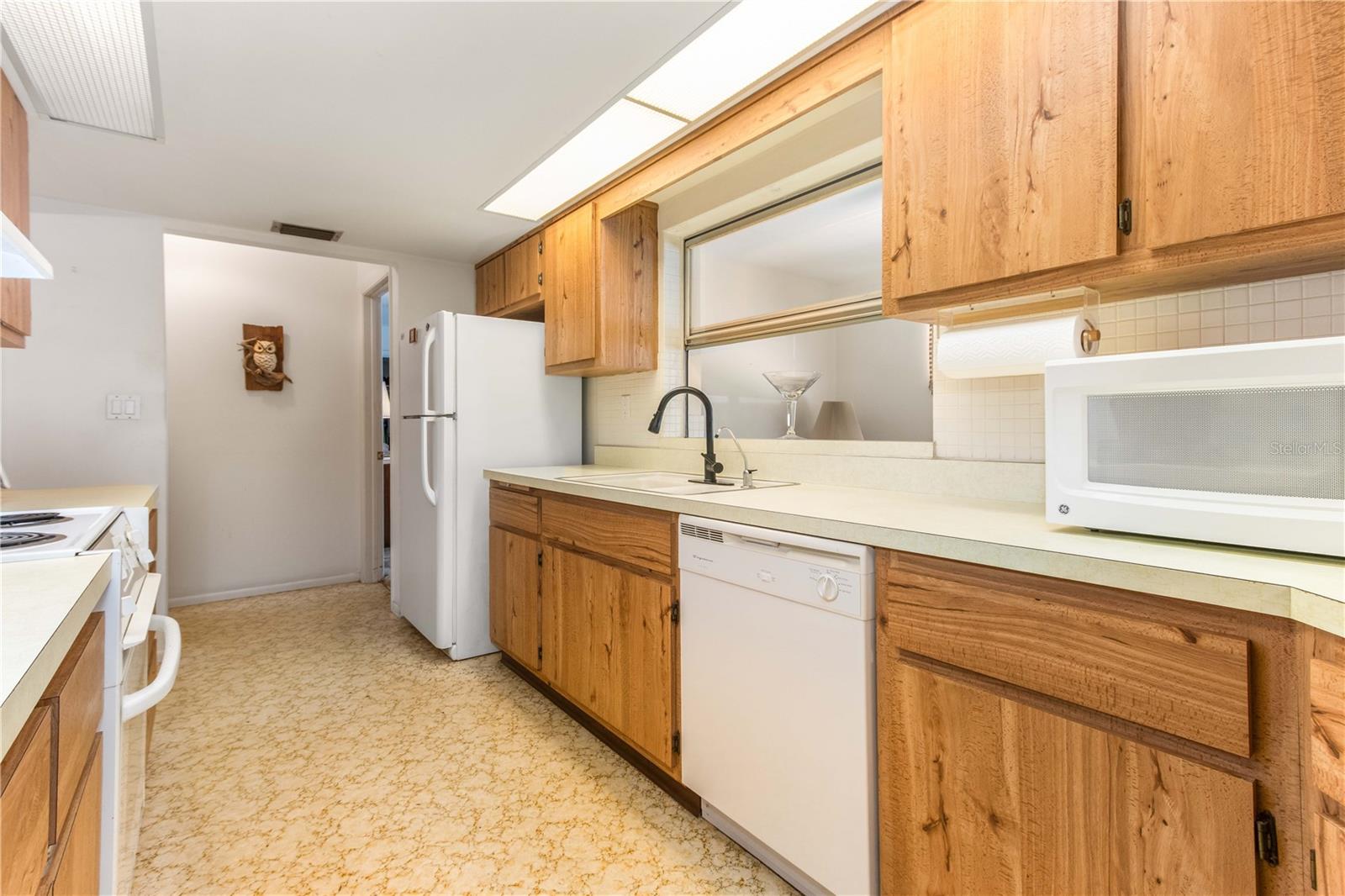 1950 SANDPIPER DR — photo 12