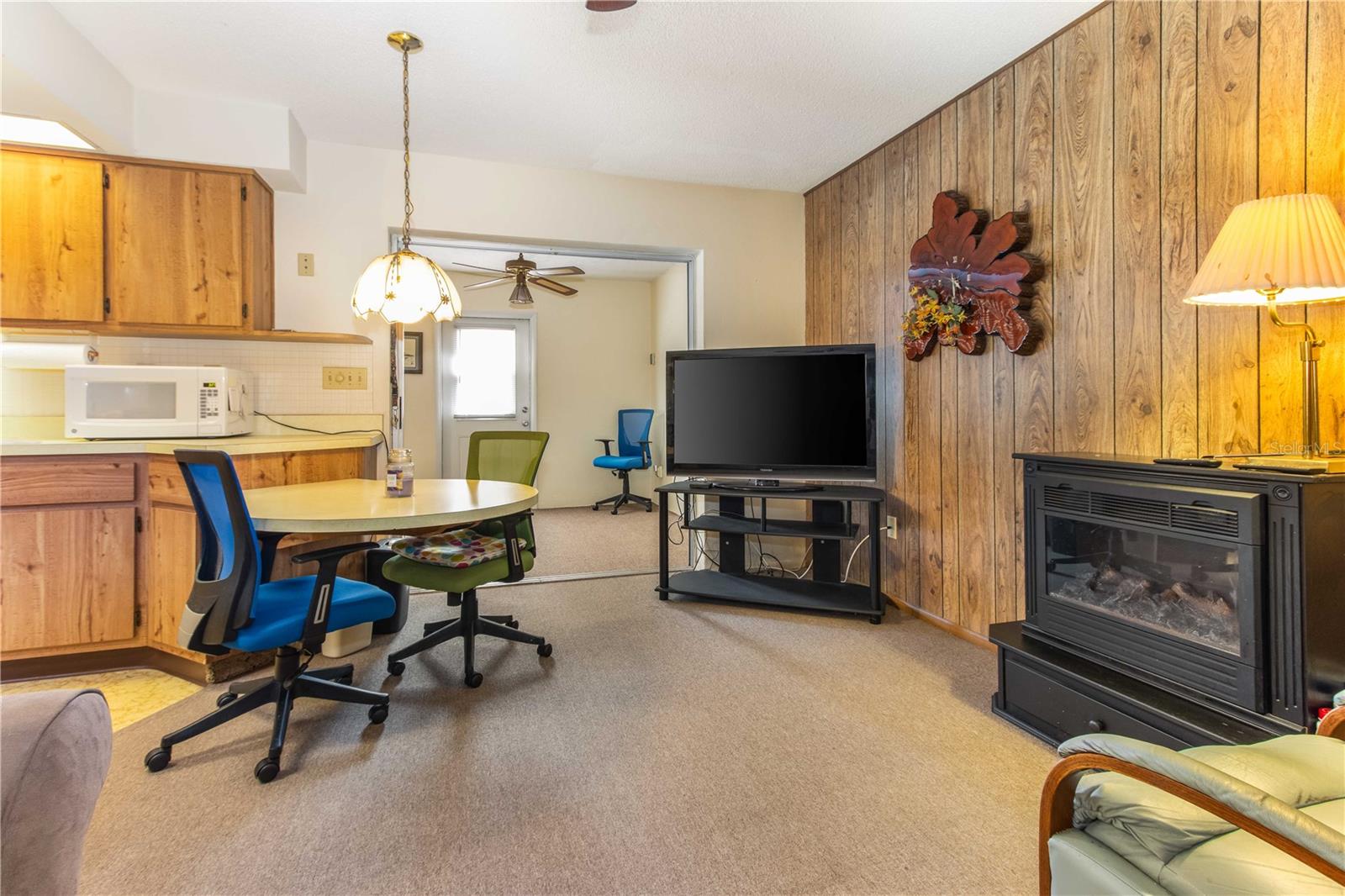 1950 SANDPIPER DR — photo 10