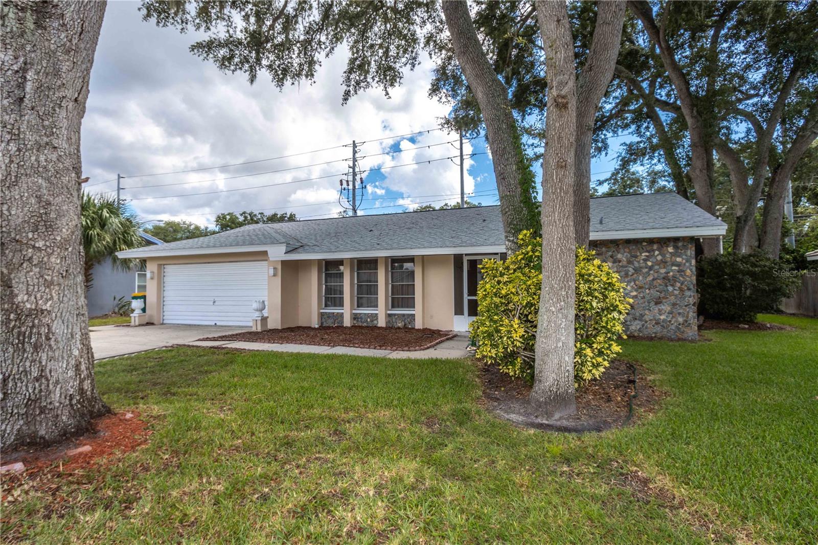 1950 SANDPIPER DR — photo 34