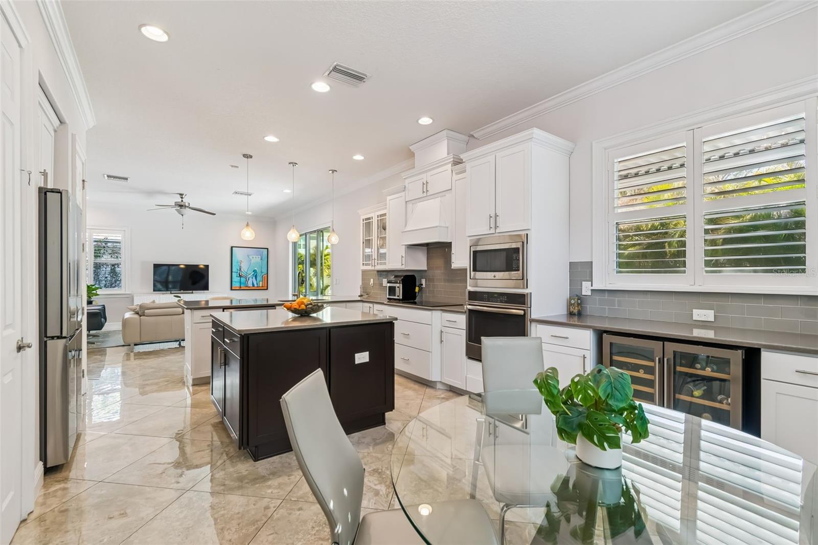3610 E CLARK CIR — photo 24