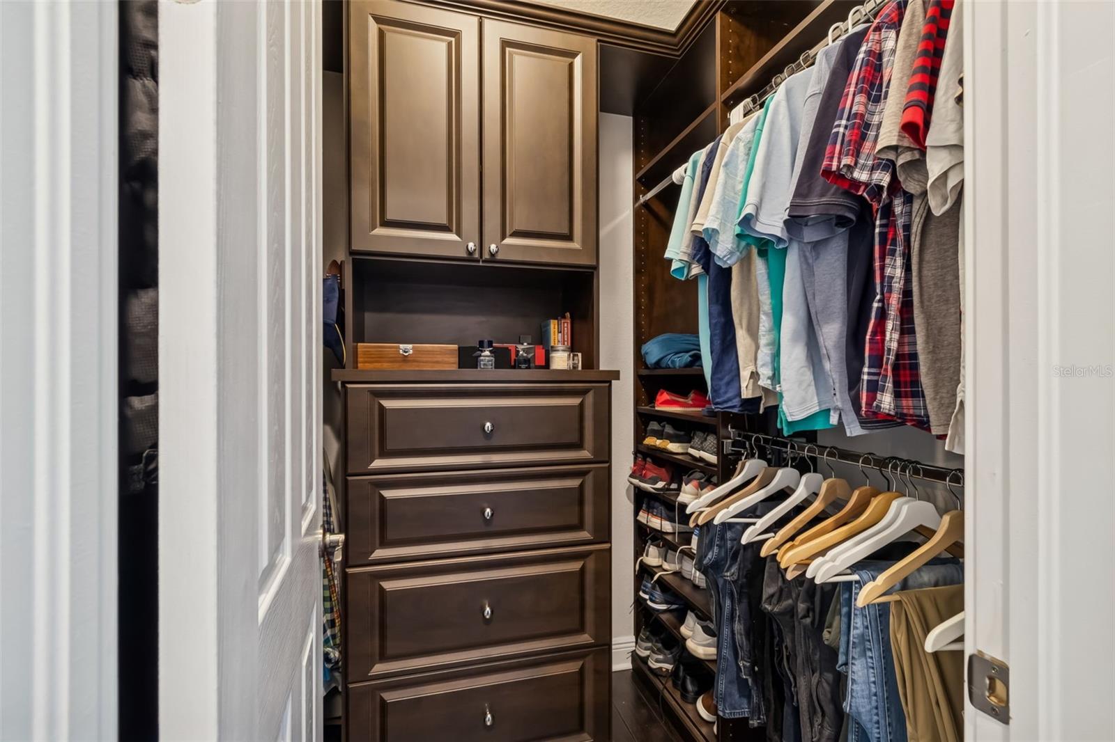 3610 E CLARK CIR — photo 38