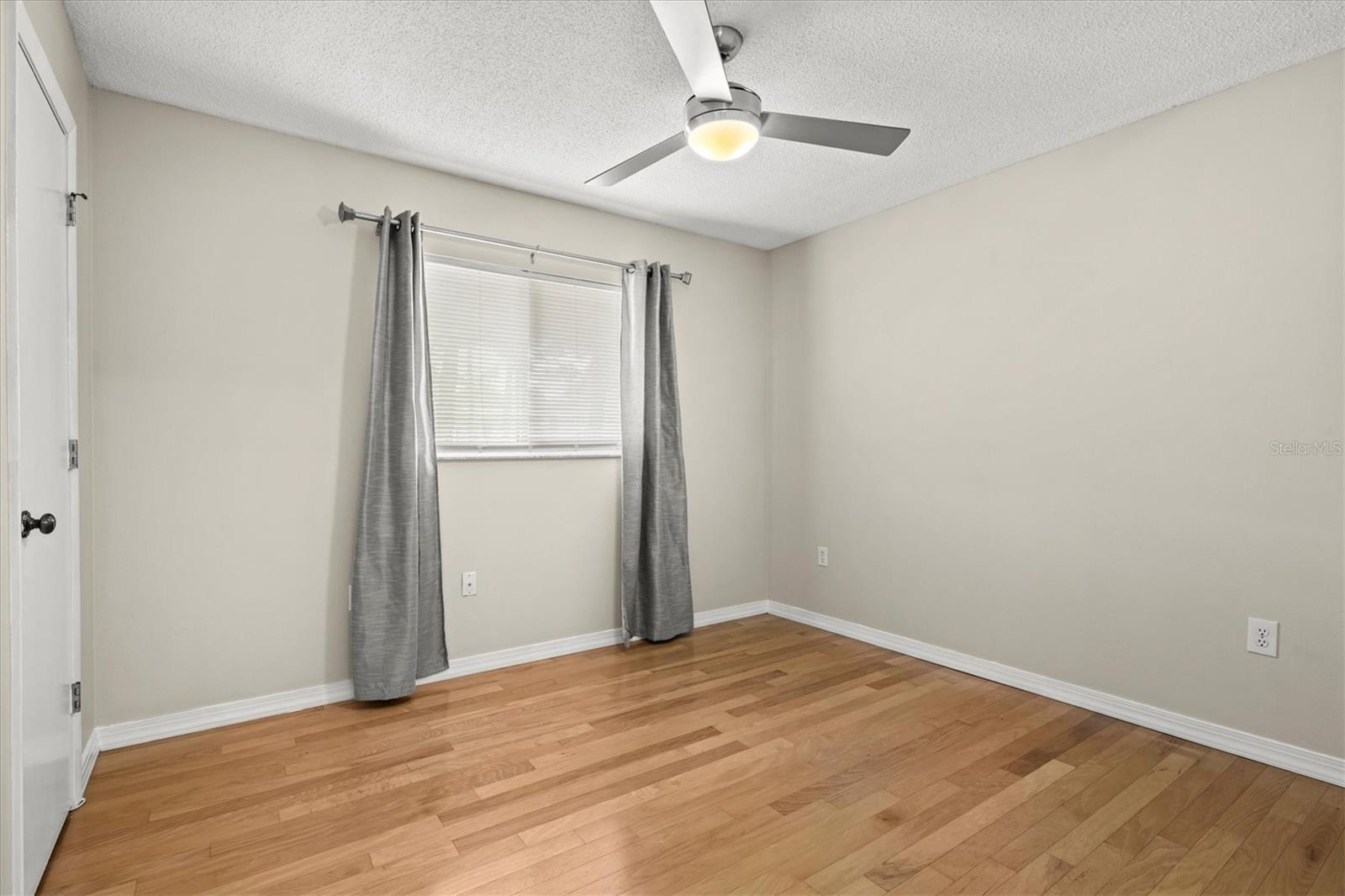 7129 QUEEN PALM CIR — photo 33