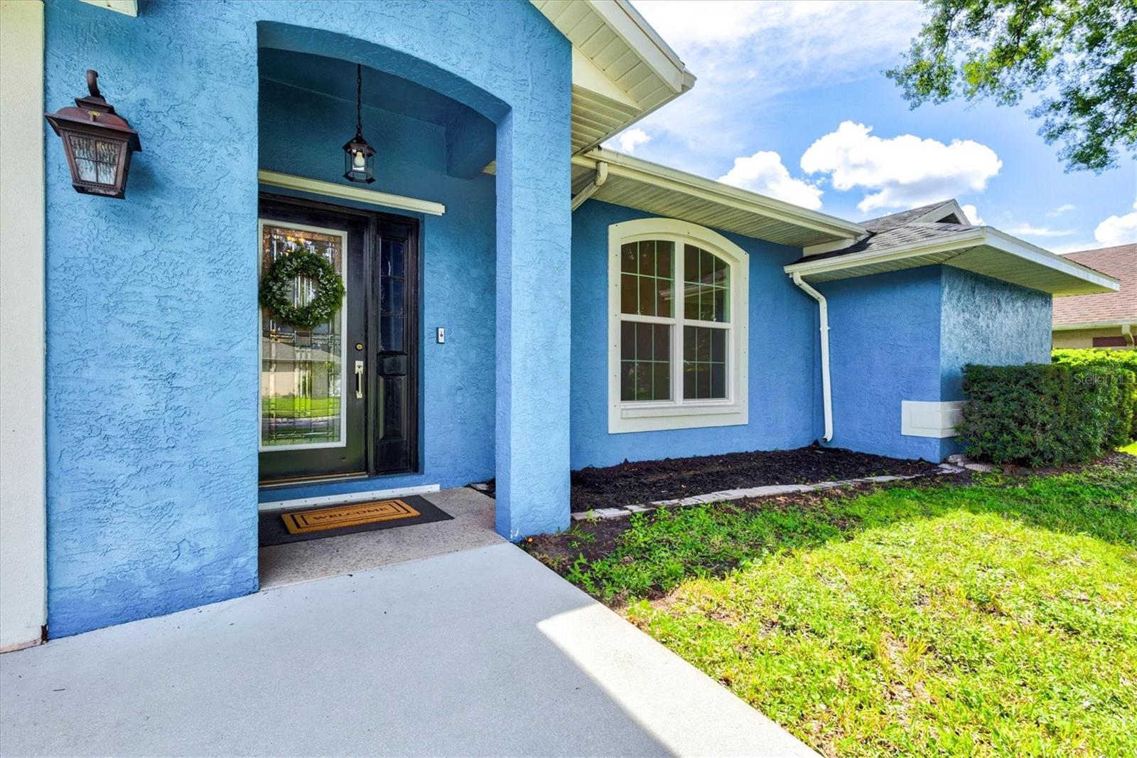 7129 QUEEN PALM CIR — photo 3