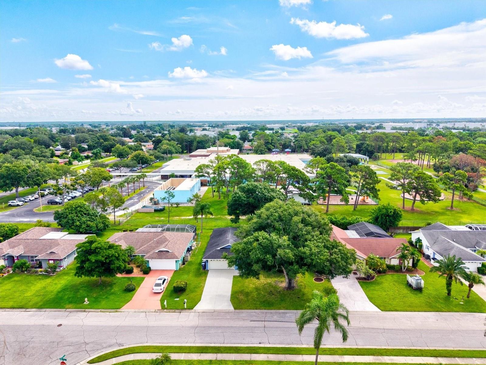 7129 QUEEN PALM CIR — photo 43
