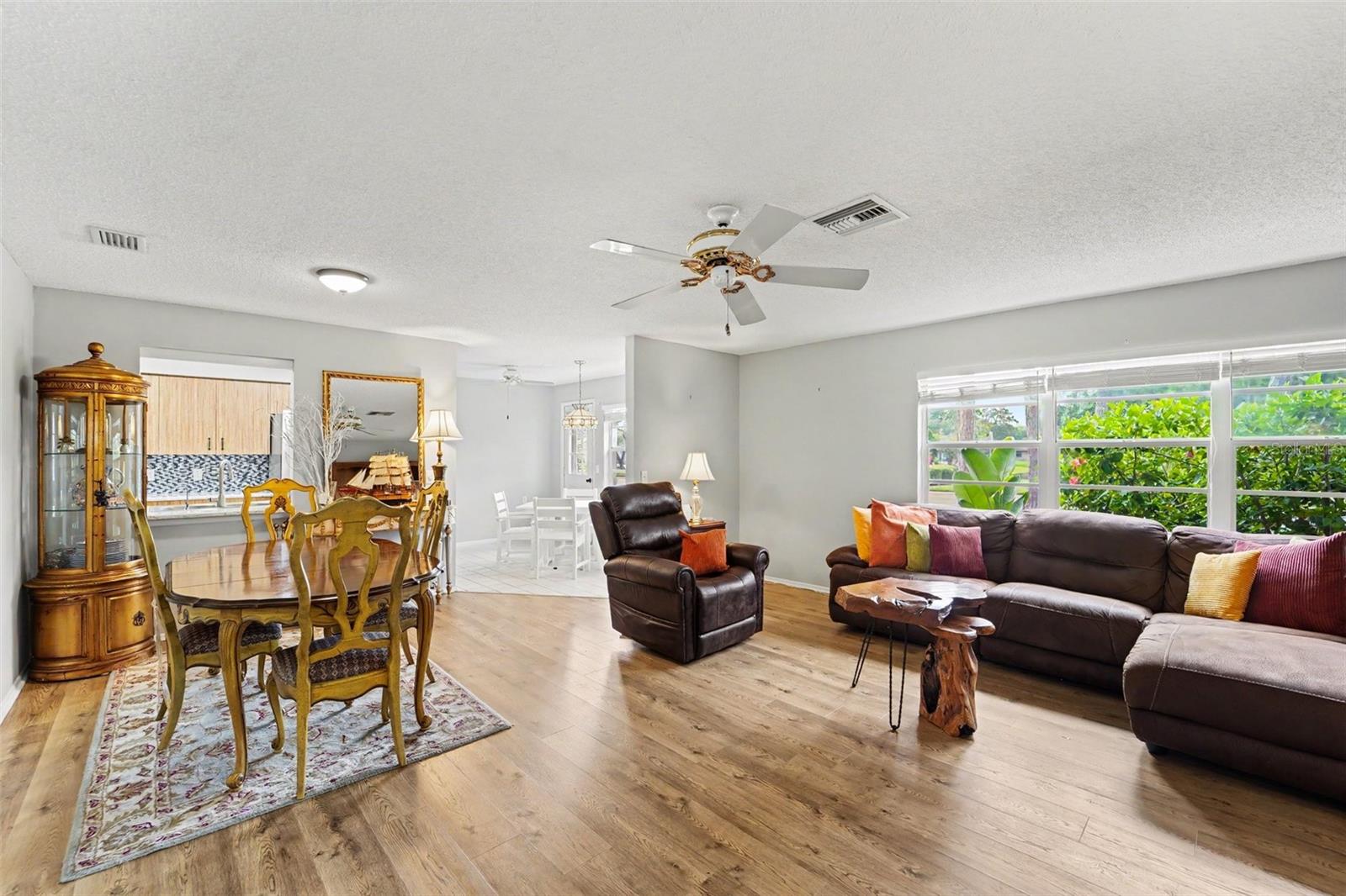 9022 RAMSGATE DR — photo 4