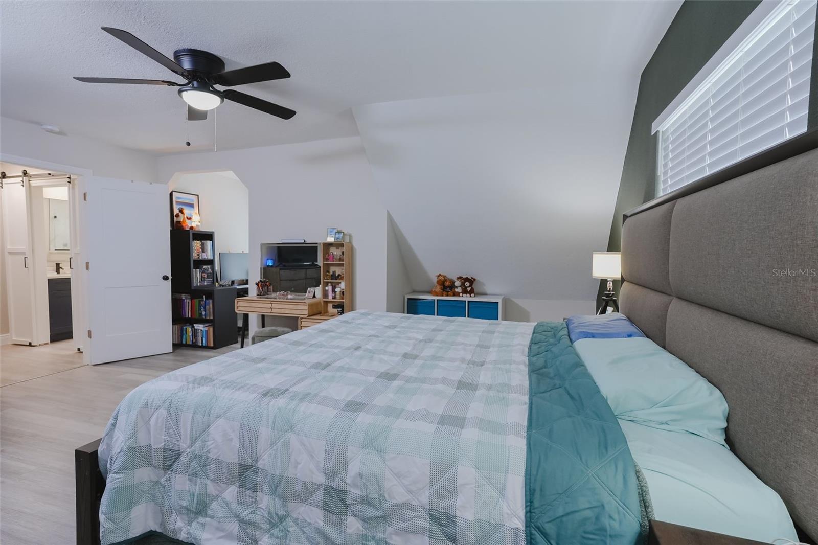 16606 FOREST PARK DR — photo 10