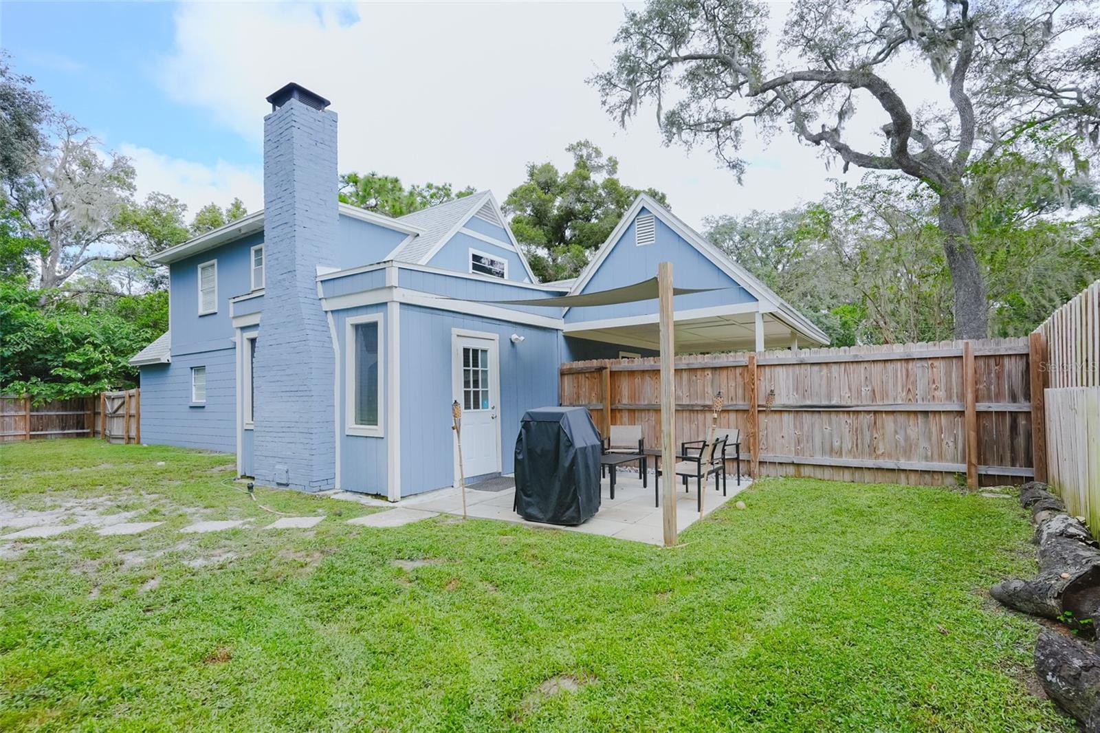 16606 FOREST PARK DR — photo 3