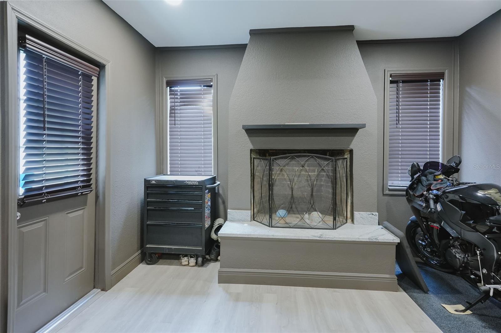 16606 FOREST PARK DR — photo 18
