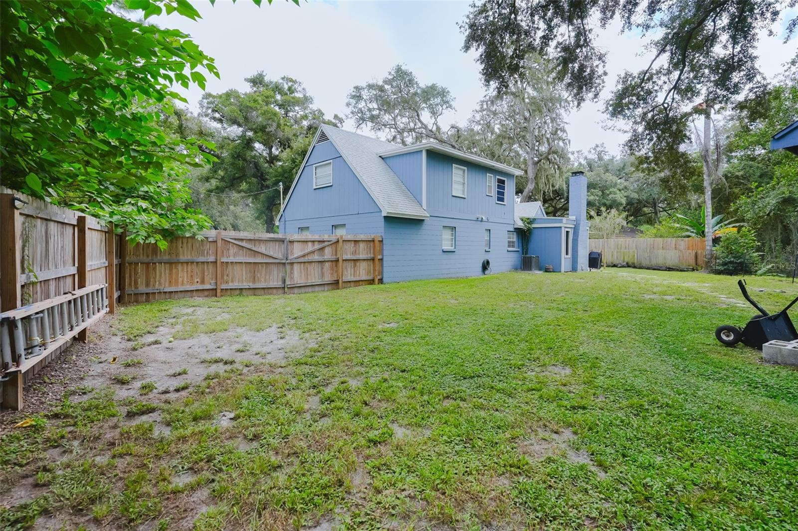 16606 FOREST PARK DR — photo 29