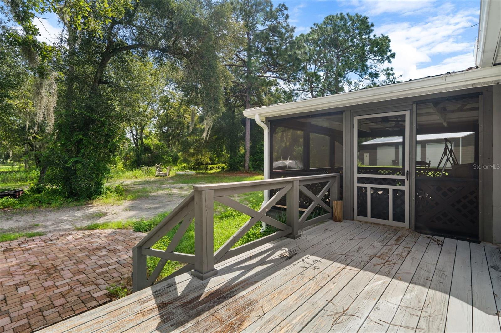 16344 PLATINUM DR — photo 36
