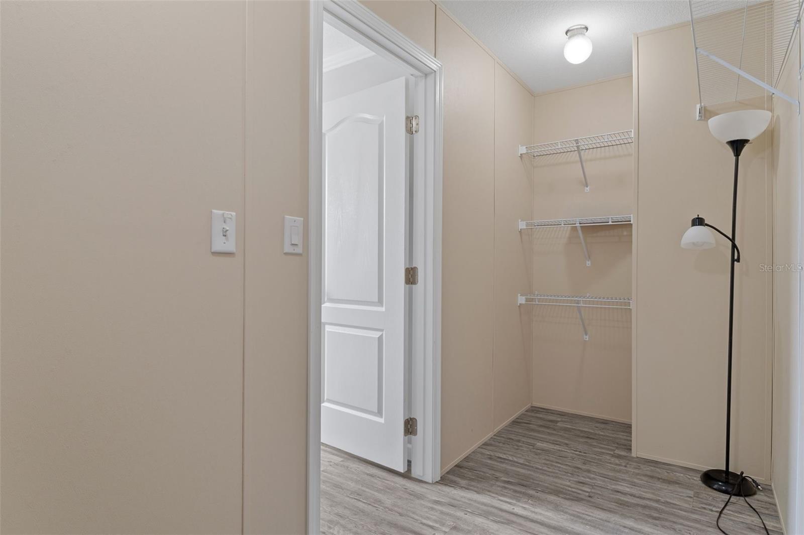 16344 PLATINUM DR — photo 23