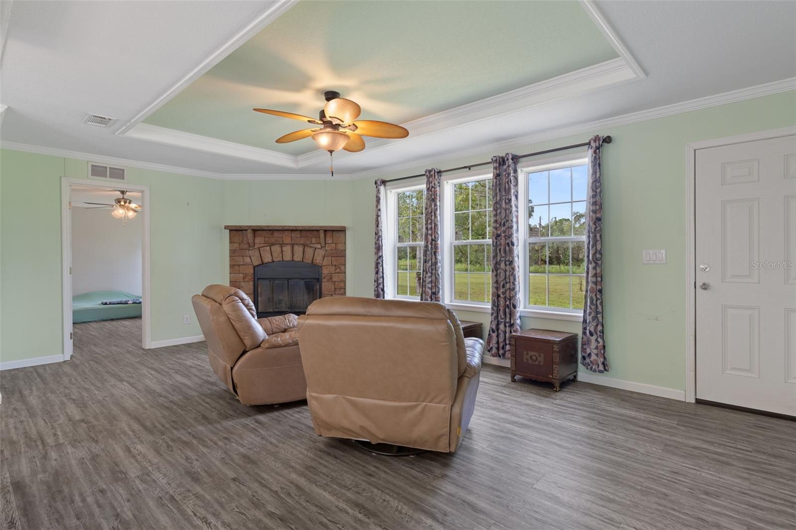 16344 PLATINUM DR — photo 11