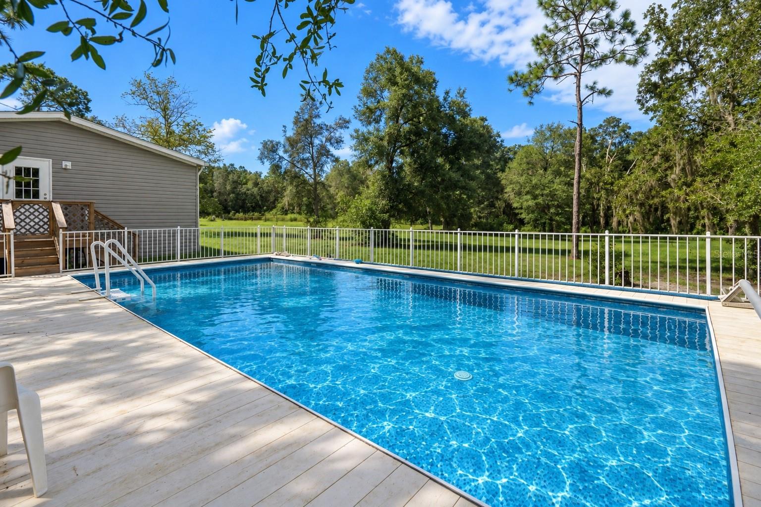 16344 PLATINUM DR — photo 18