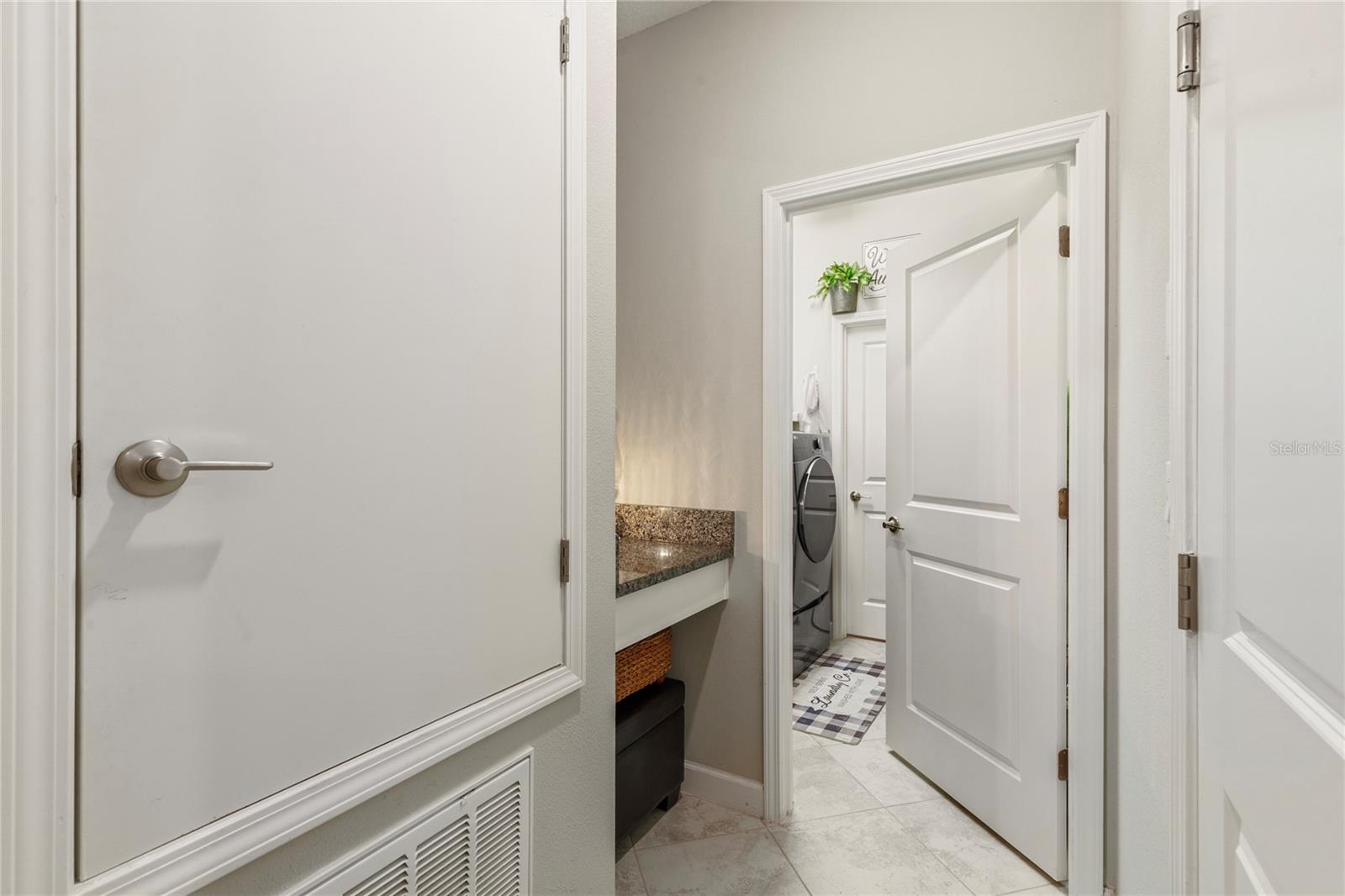 8888 SHADYSIDE LN — photo 14