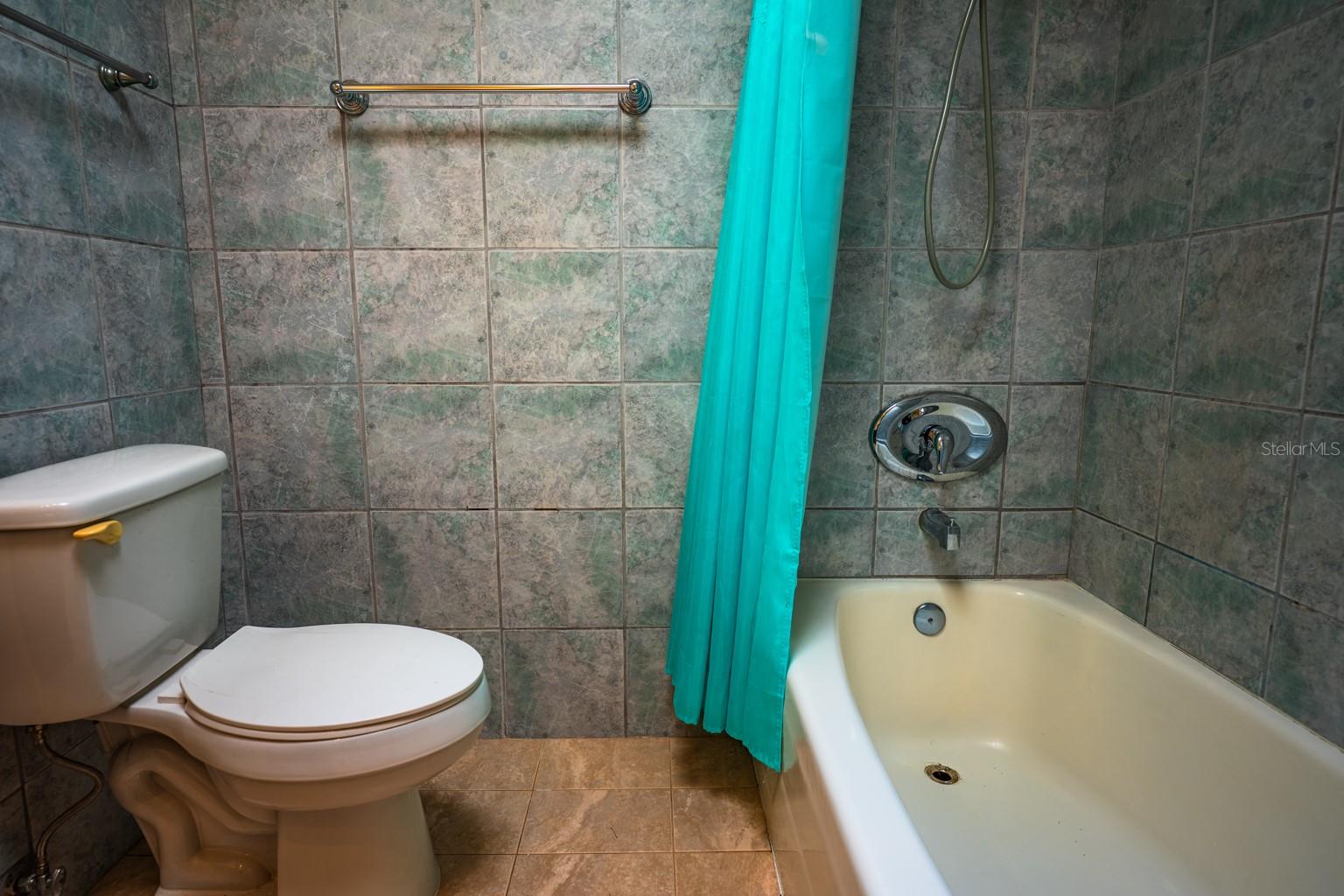 2339 RIVERWOOD PINES DR — photo 9
