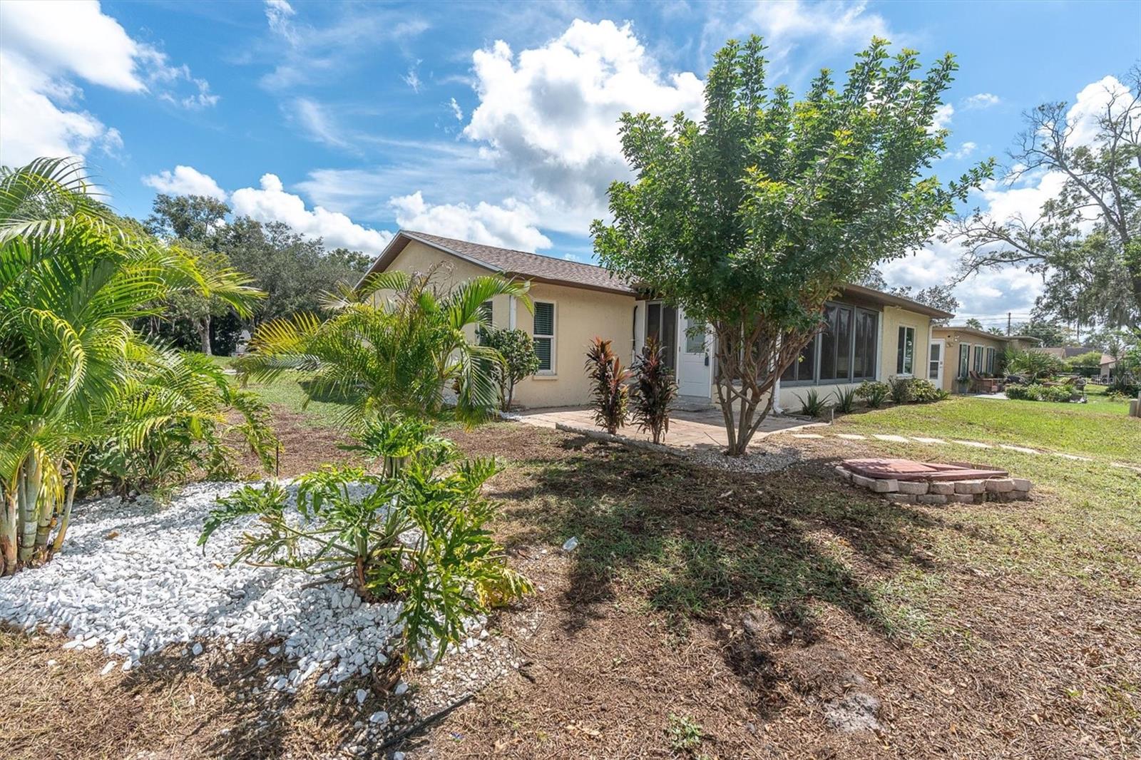 10531 MEADOW HILL DR — photo 33