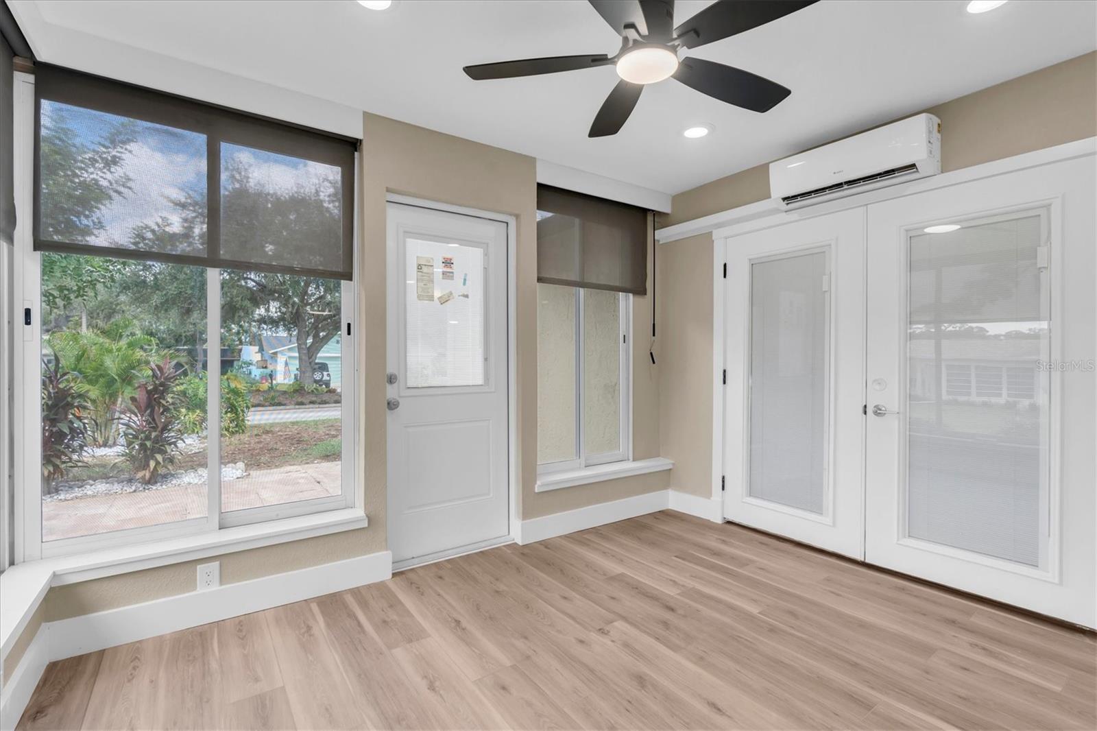 10531 MEADOW HILL DR — photo 21