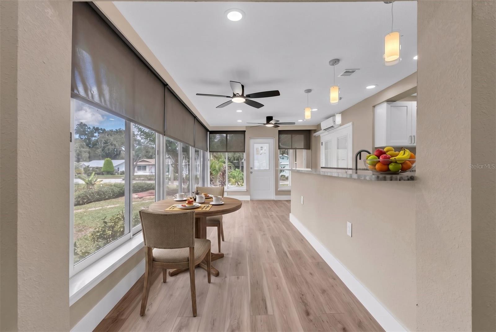 10531 MEADOW HILL DR — photo 13