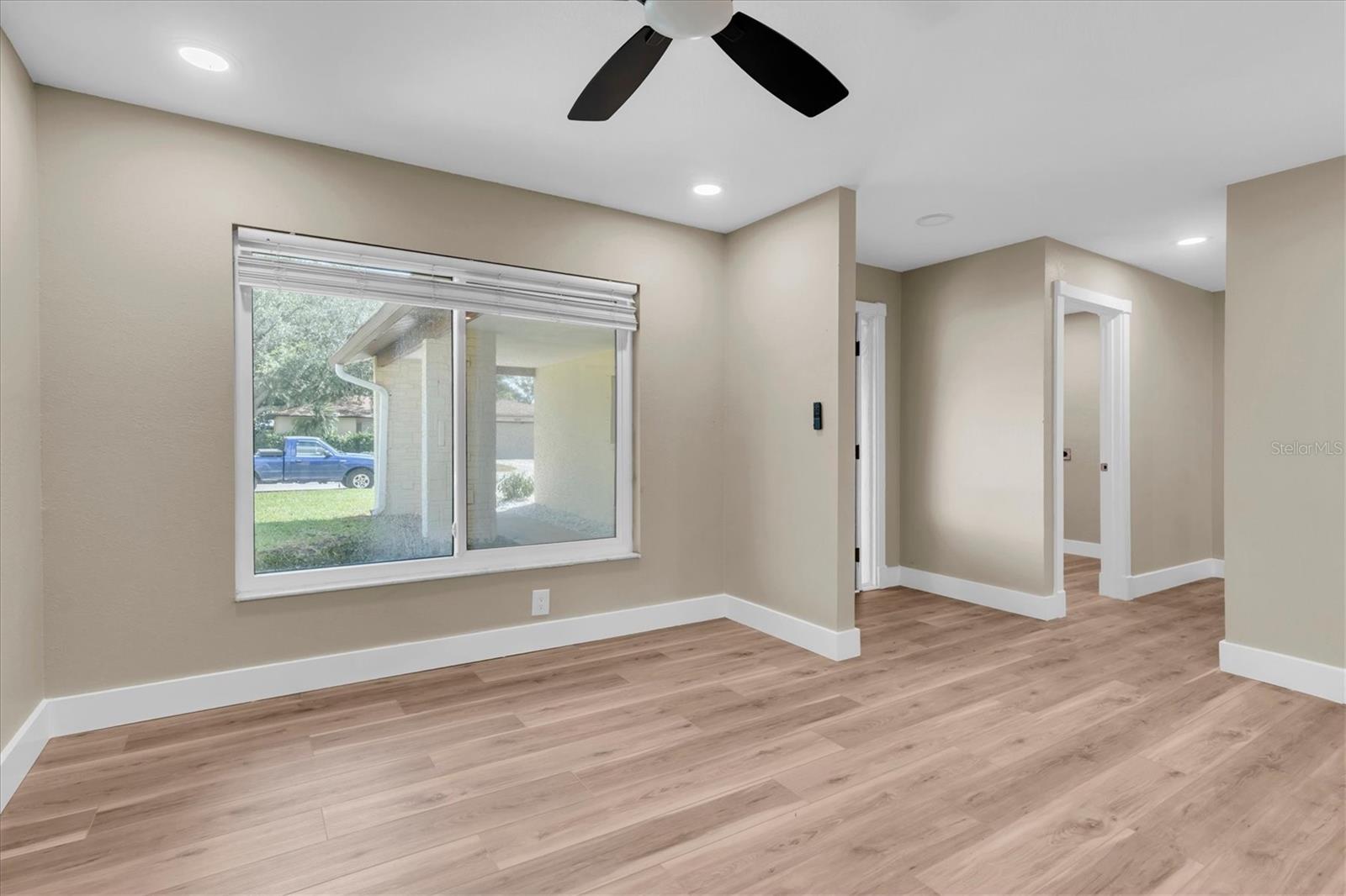 10531 MEADOW HILL DR — photo 23