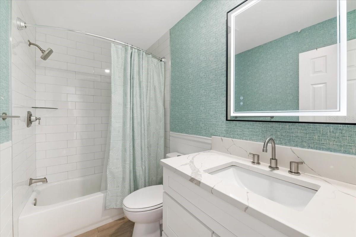 300 & 302 BRIARWOOD RD — photo 4