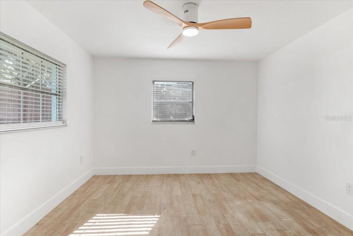 300 & 302 BRIARWOOD RD — photo 13