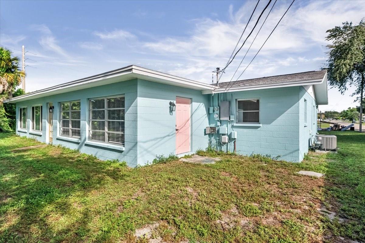 300 & 302 BRIARWOOD RD — photo 23