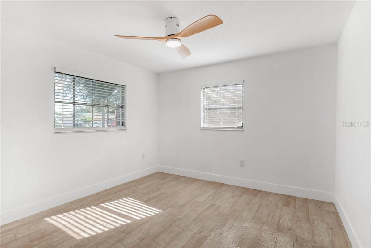300 & 302 BRIARWOOD RD — photo 12