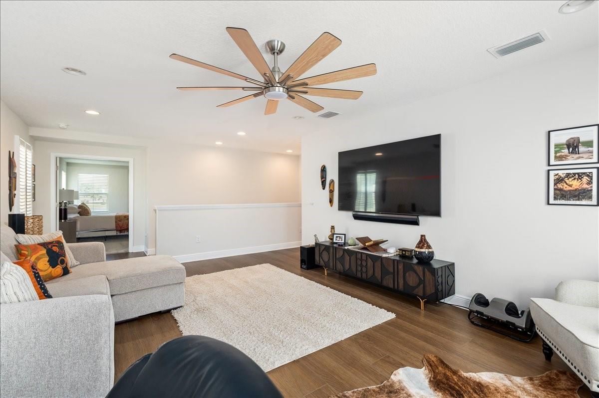 7440 RHUBARB DR — photo 39
