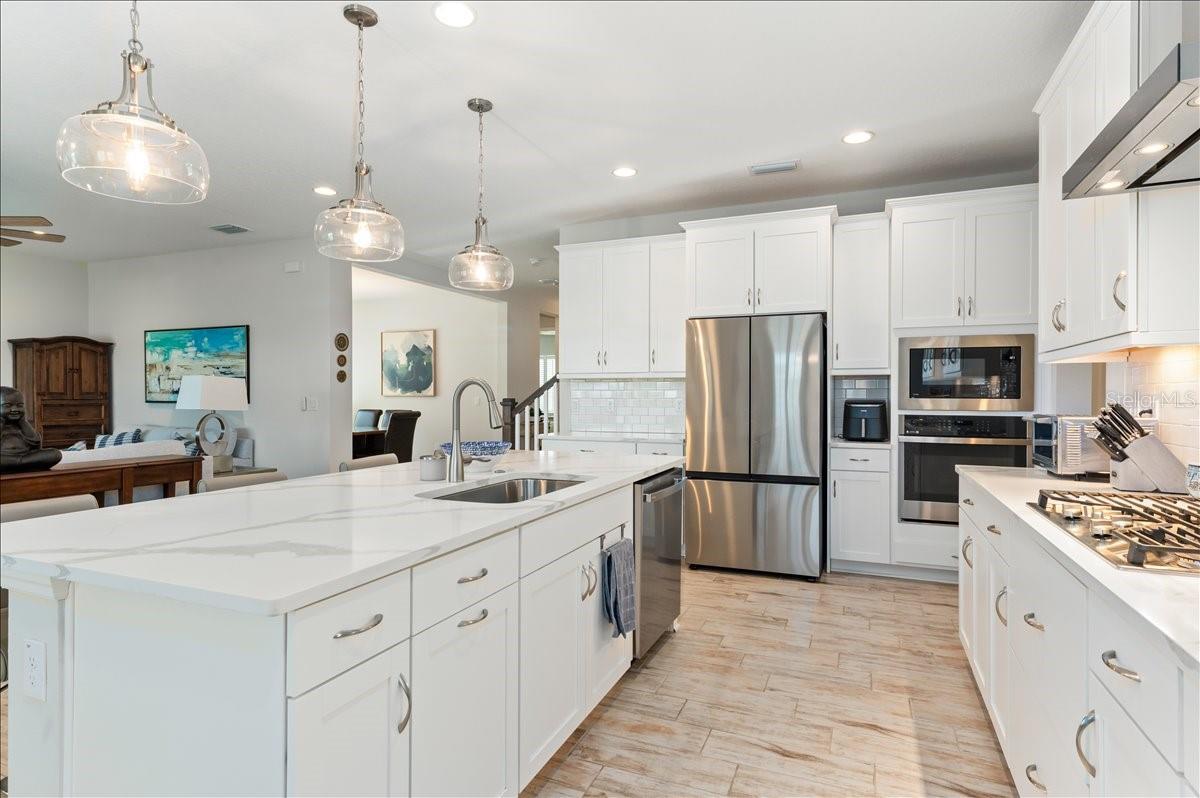 7440 RHUBARB DR — photo 35