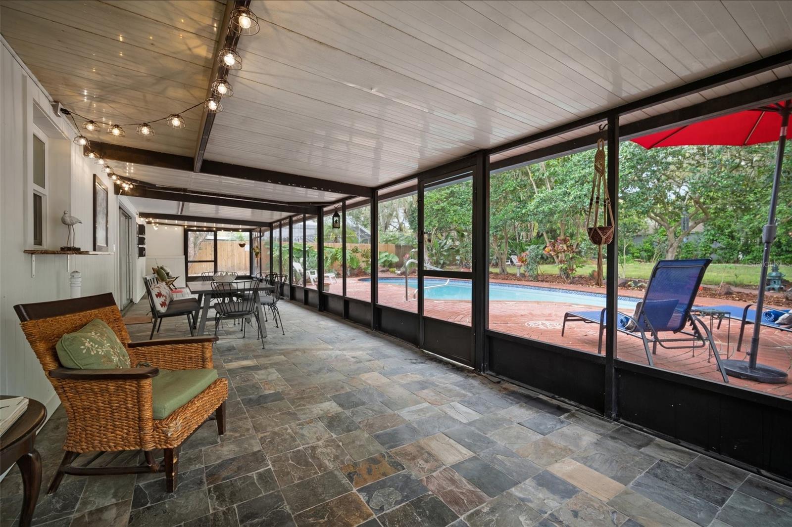 1003 MANDALAY DR — photo 10