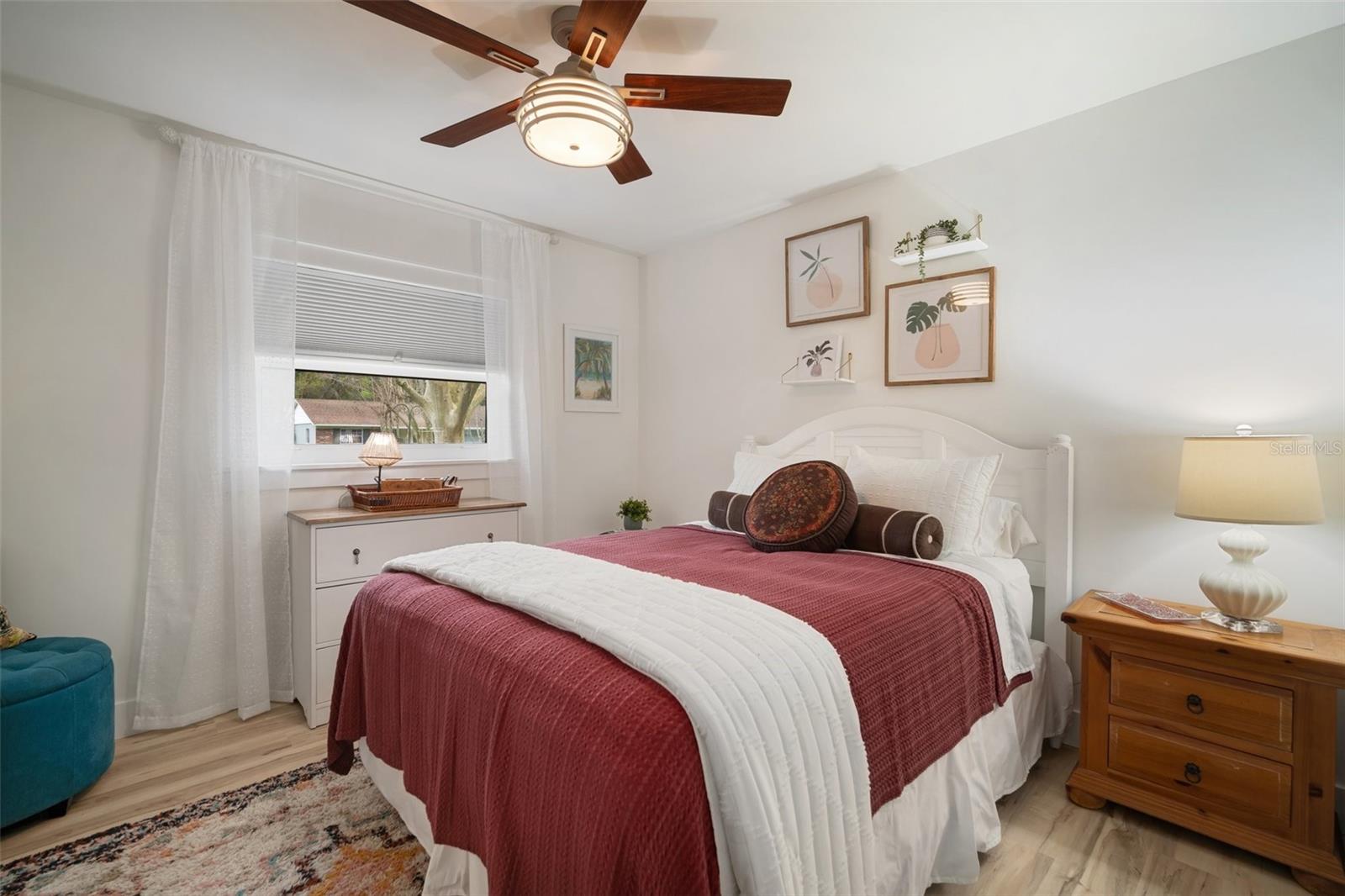 1003 MANDALAY DR — photo 16