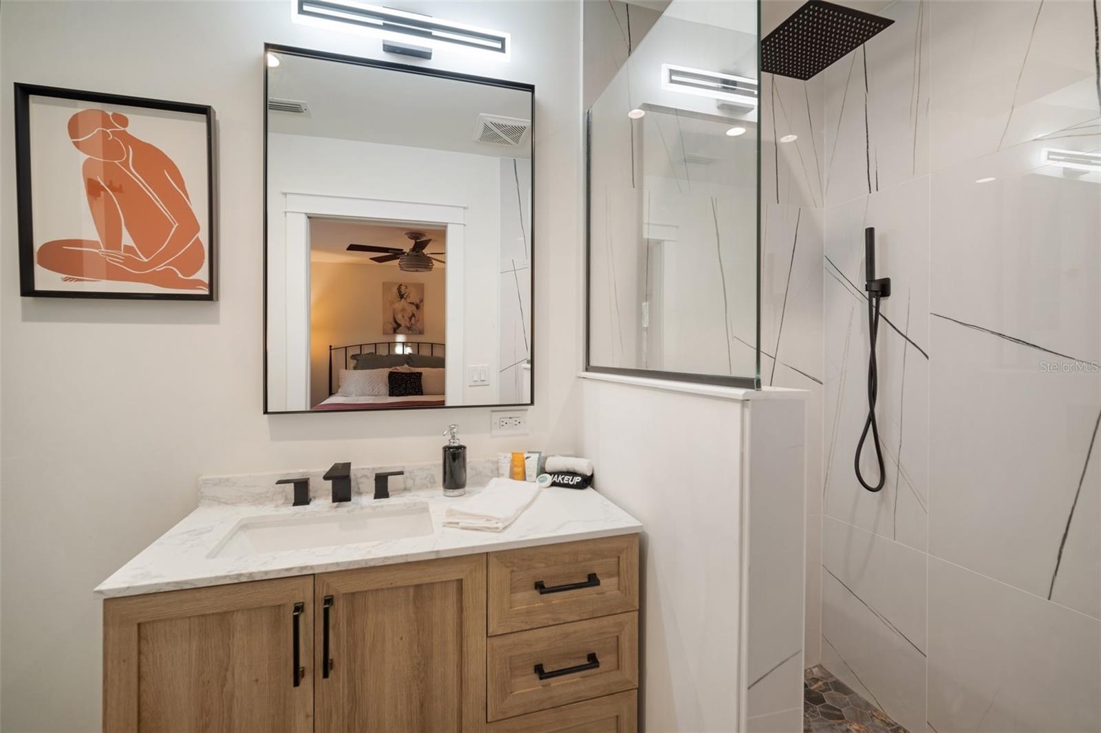 1003 MANDALAY DR — photo 13