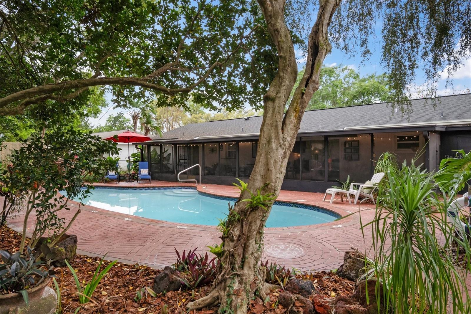 1003 MANDALAY DR — photo 26