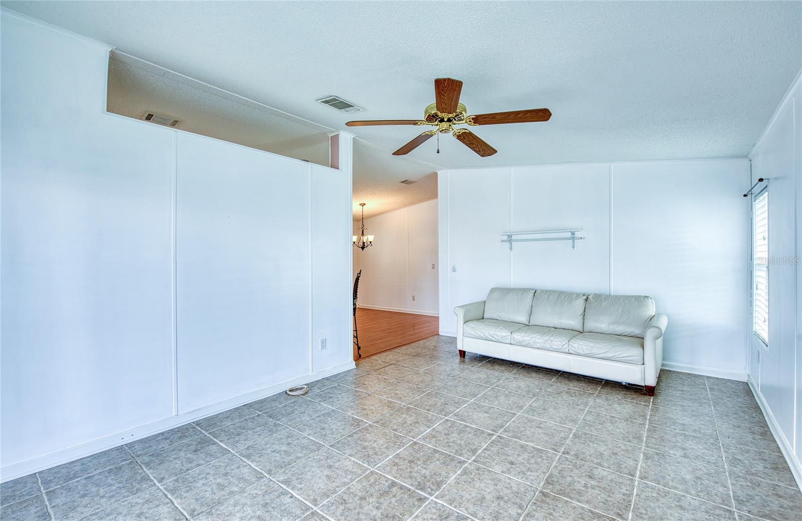 82 PELICAN DR N — photo 2