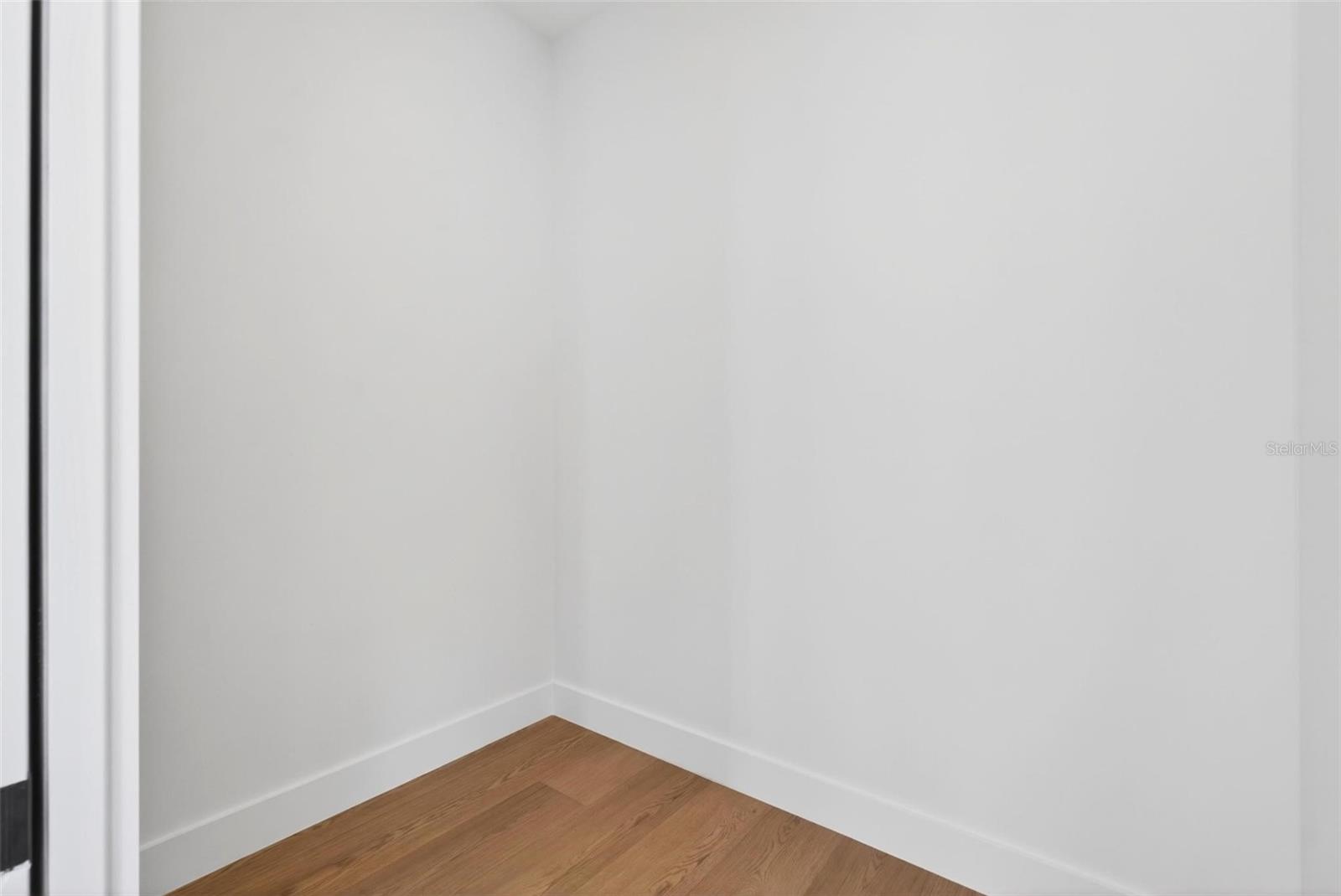 4365 IRIS ST N — photo 13