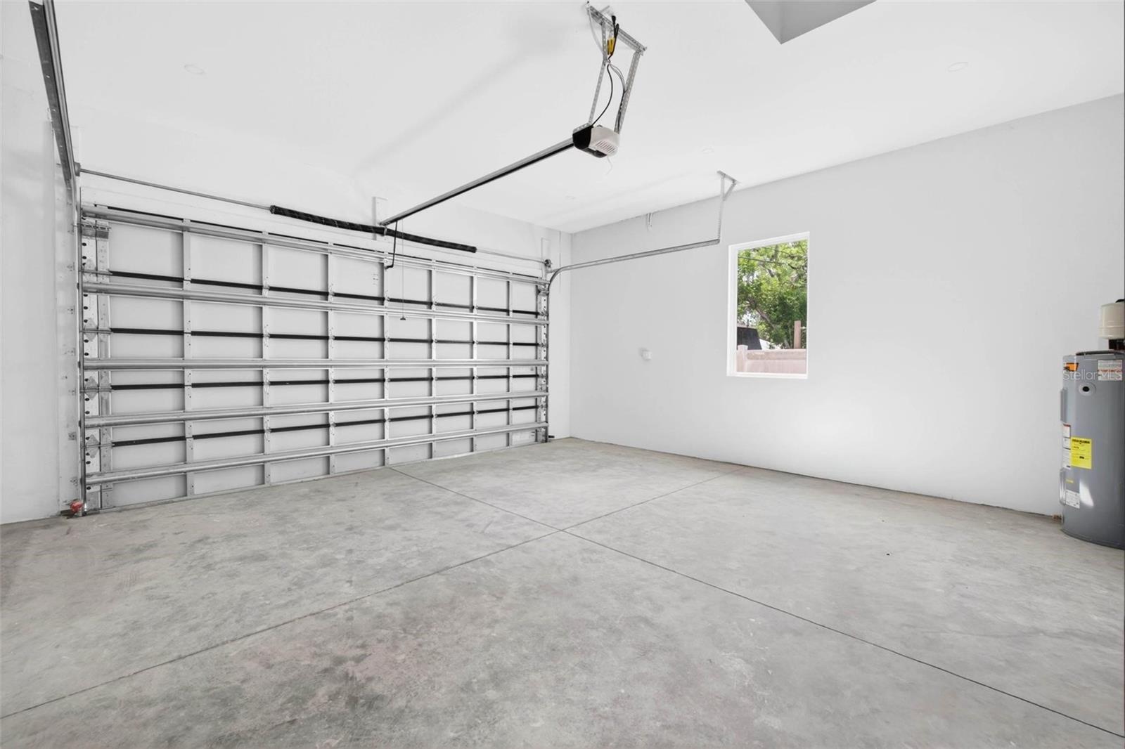 4365 IRIS ST N — photo 36