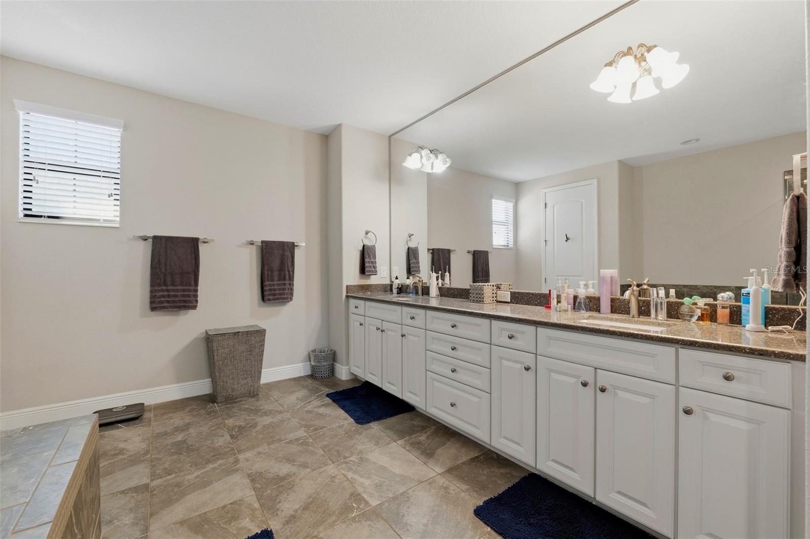 5157 LAKECASTLE DR — photo 46