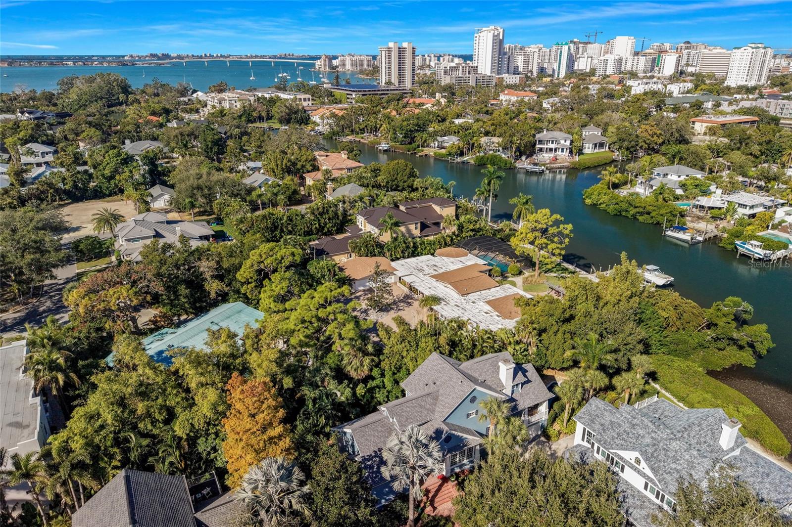 1749 LINCOLN PARK CIR — photo 4