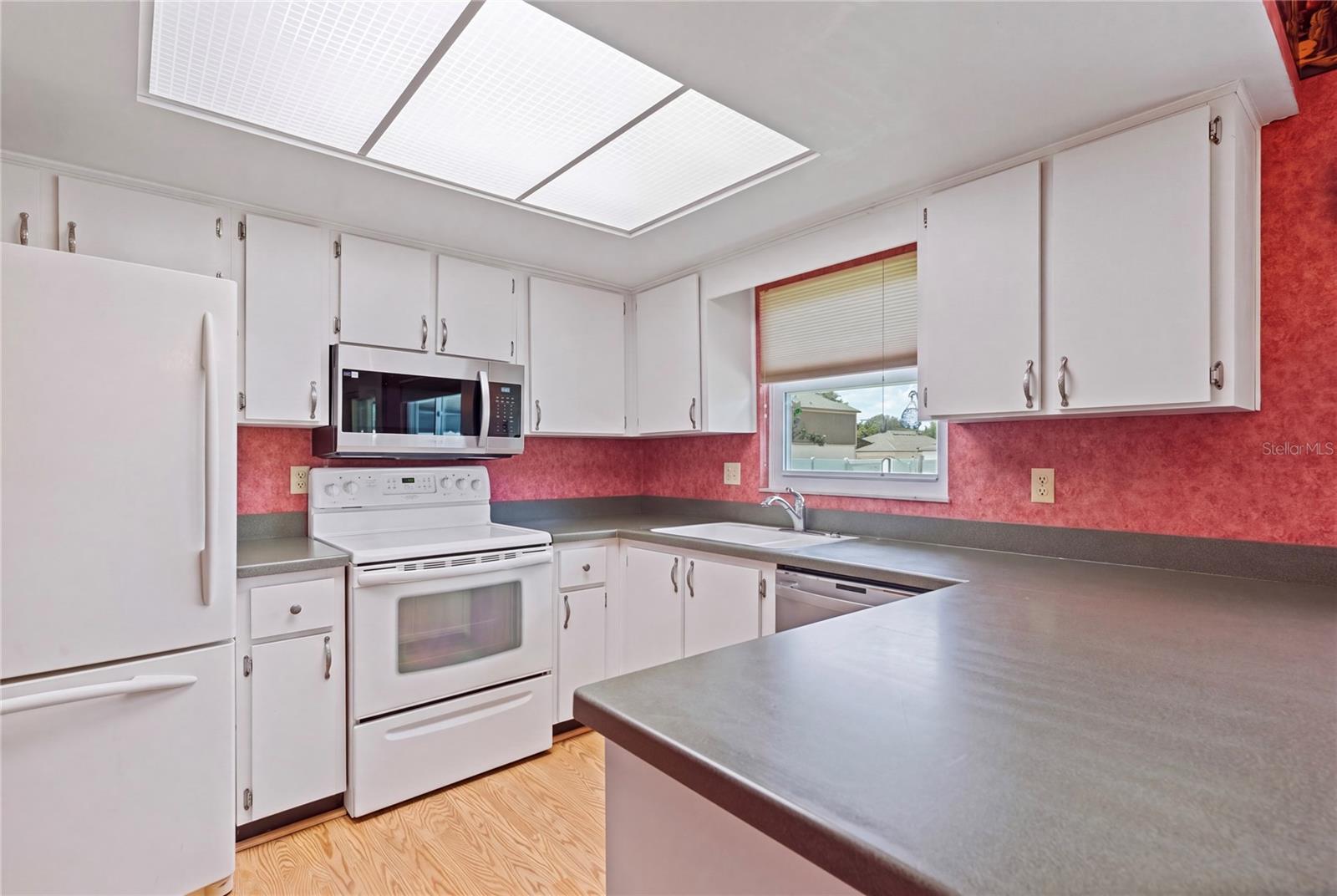 1105 LENNA AVE — photo 21