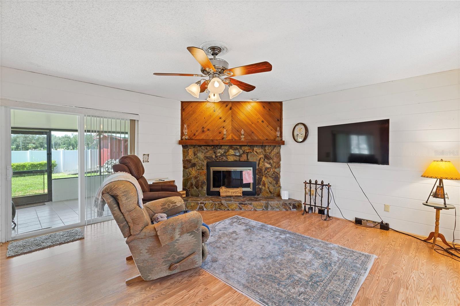 1105 LENNA AVE — photo 5